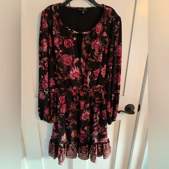 INC dress from Macy’s black and floral like new condition great for a night out - Picture 3 of 6